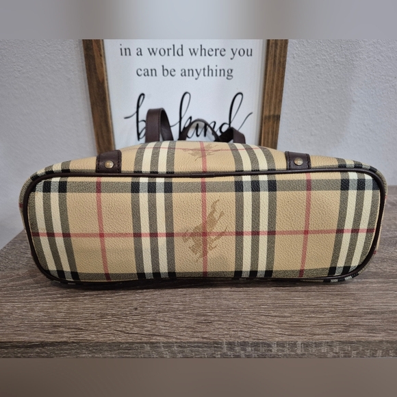 Burberry Haymarket Tote Bag Beige and Brown Check Tote, Authentic - Picture 5 of 9